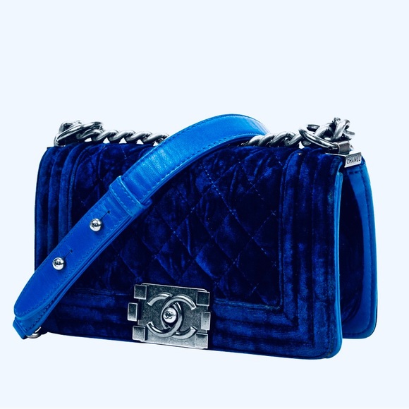 Chanel boy small velvety blue lambskin and velvet - Picture 1 of 5
